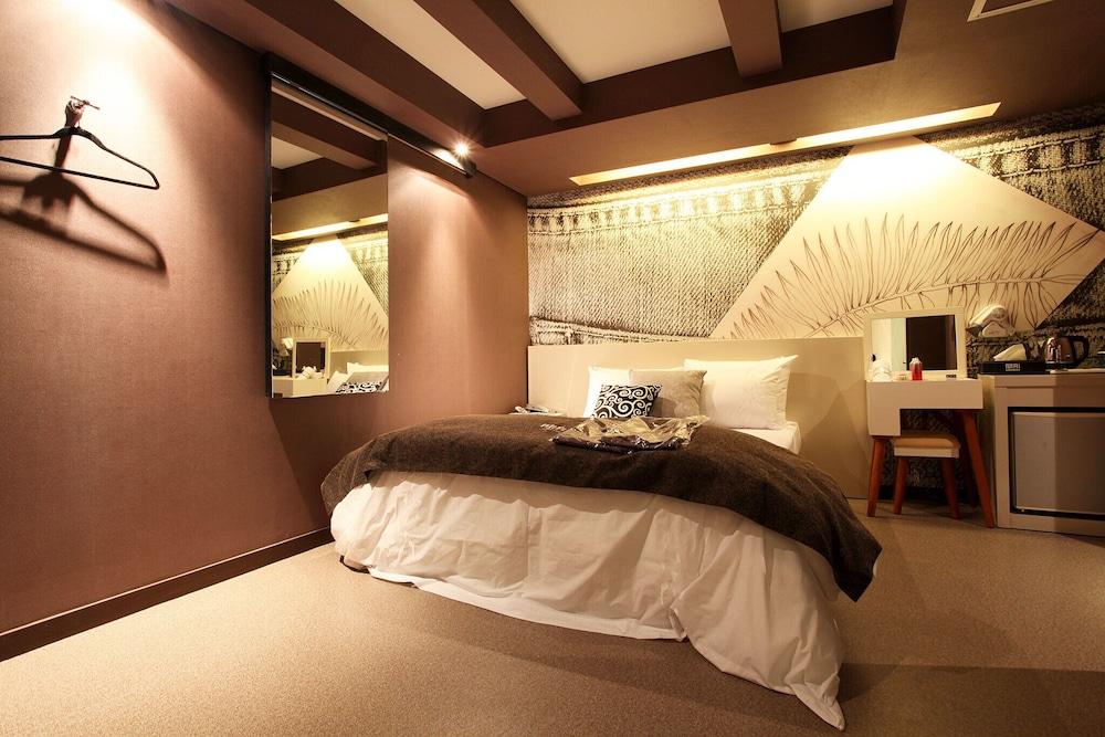 Hansung University May