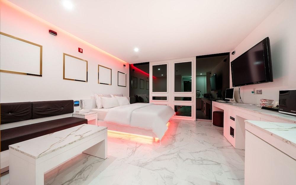 Nonsan G7 Self Check-in Motel