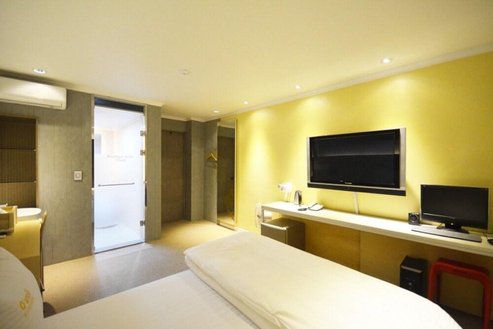 Daegu Seongseo Owall Hotel