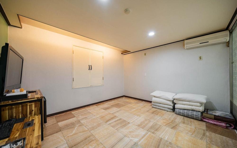 Daegu Dongdaegu Love Way