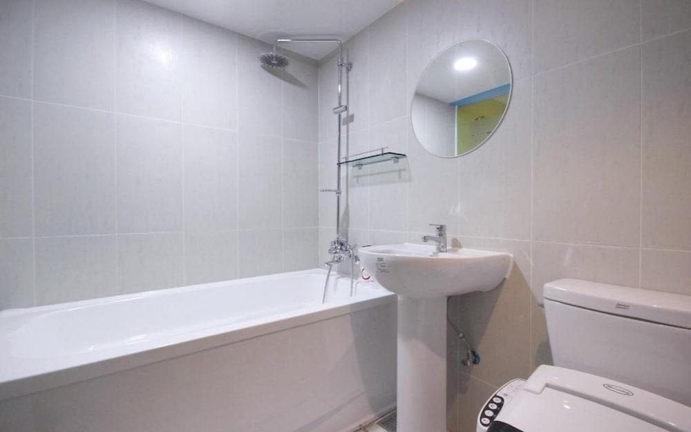 Jeonju Uadong Hotel MIX