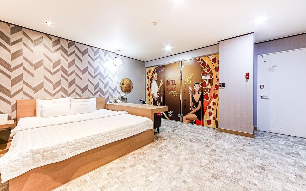 Busan Nampodong The Sharp