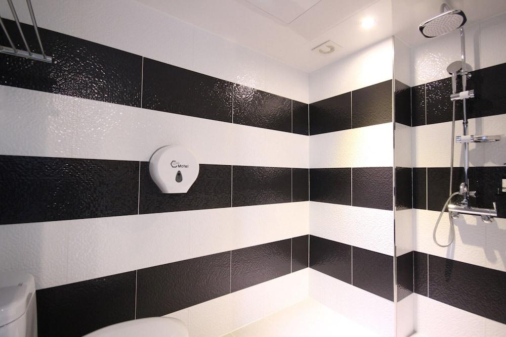 Busan Oncheonjang Gem