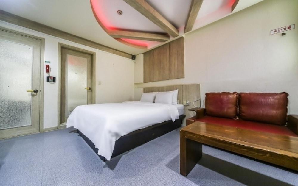 Daejeon Dunsan Gallery