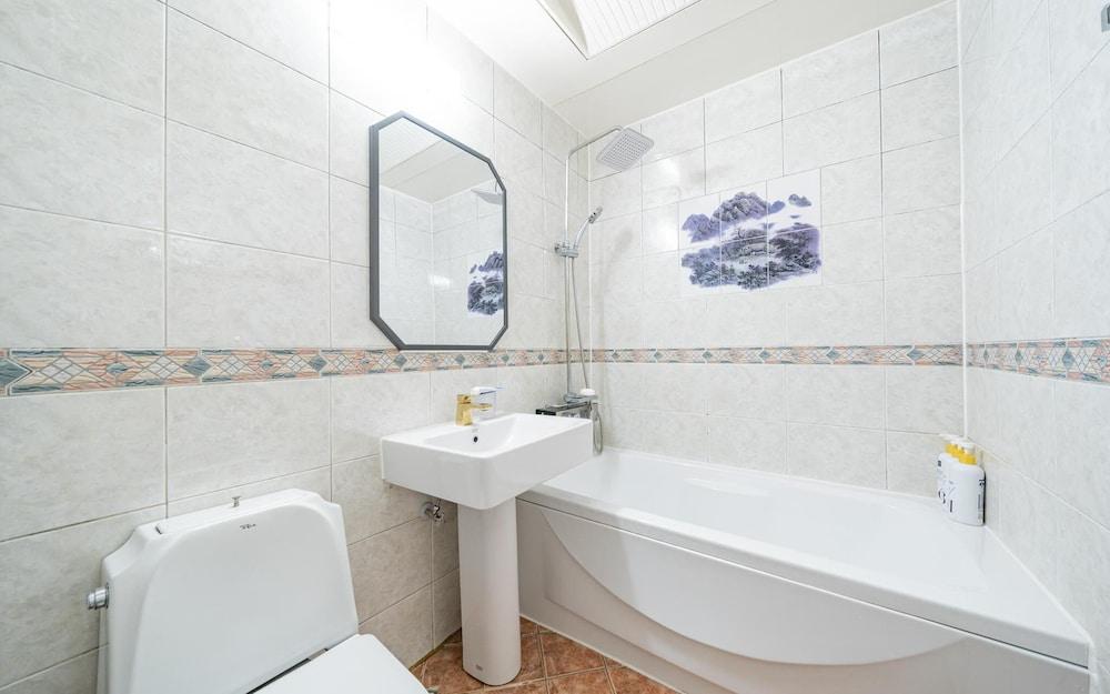 Daejeon Yuseong Luxury