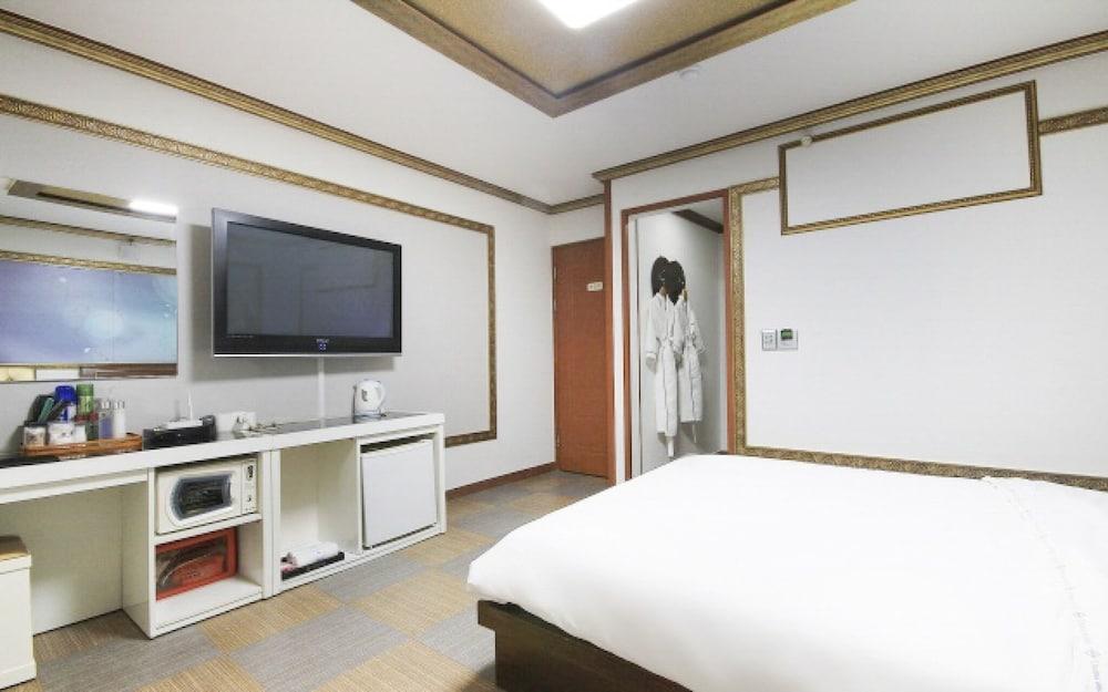 Gwangju Sangmu Drama