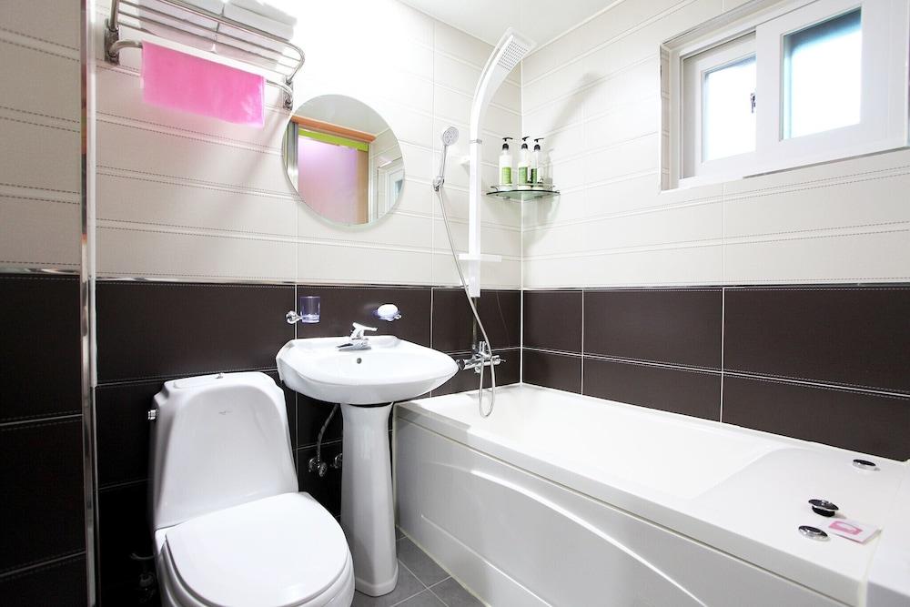 Wangsimni Hyeondae Motel