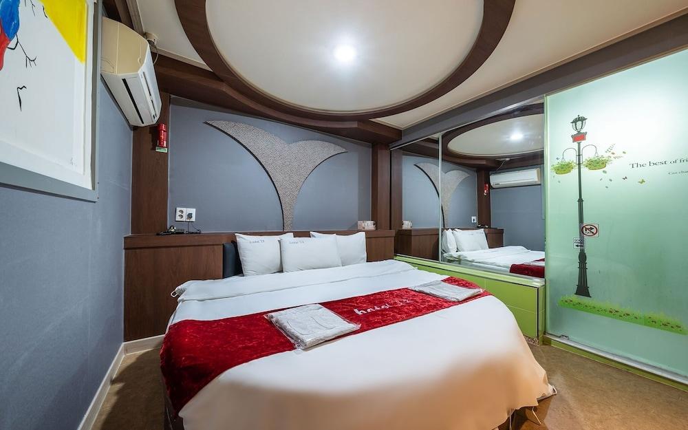 Jangan Gilbeot Hotel