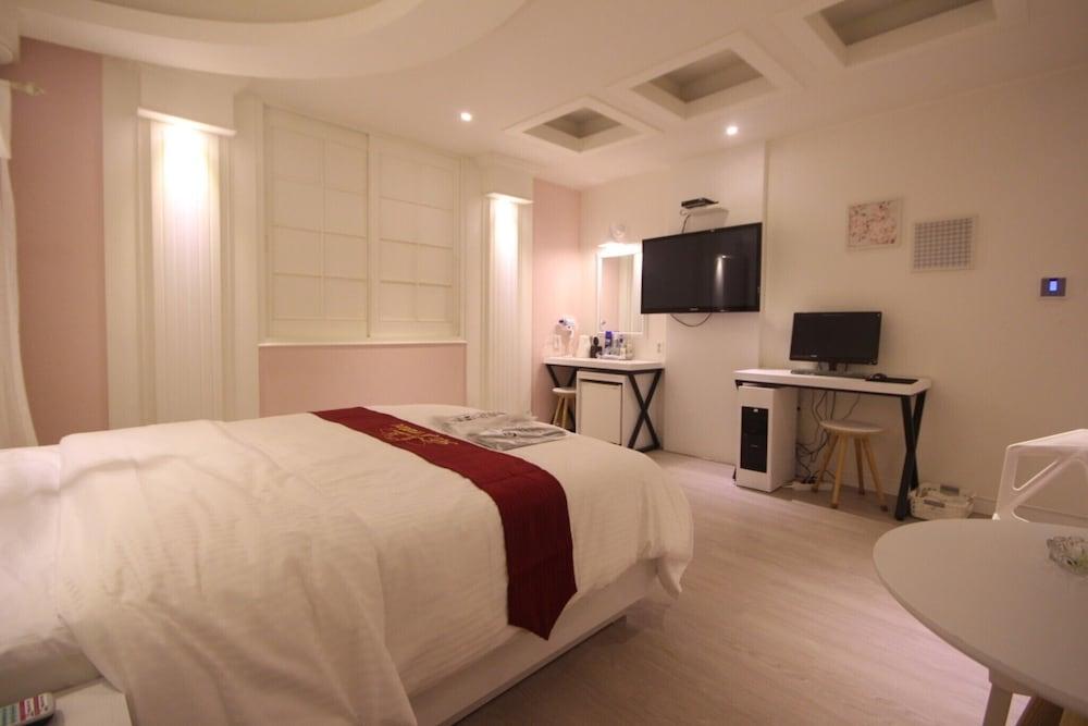 Pohang Yeongildae Rich