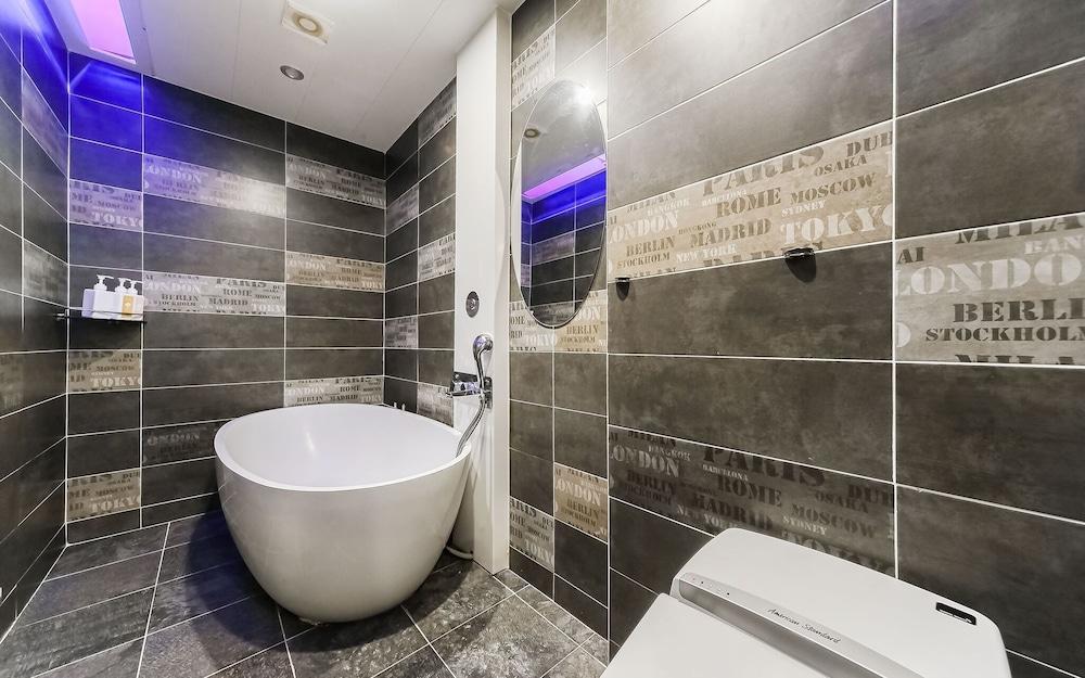 Changwon Yongho-dong Zeta