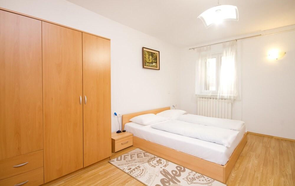 Apartments Antic by Locap Group