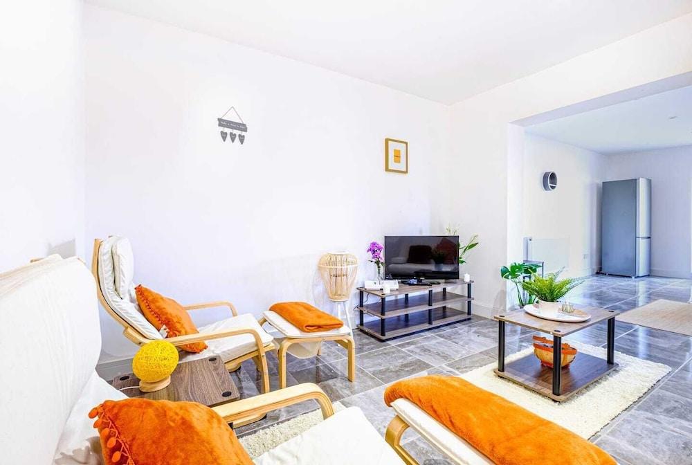 Karah Suites - Bristol Filton