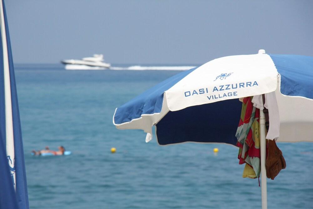 Studio a Stones Throw From the sea