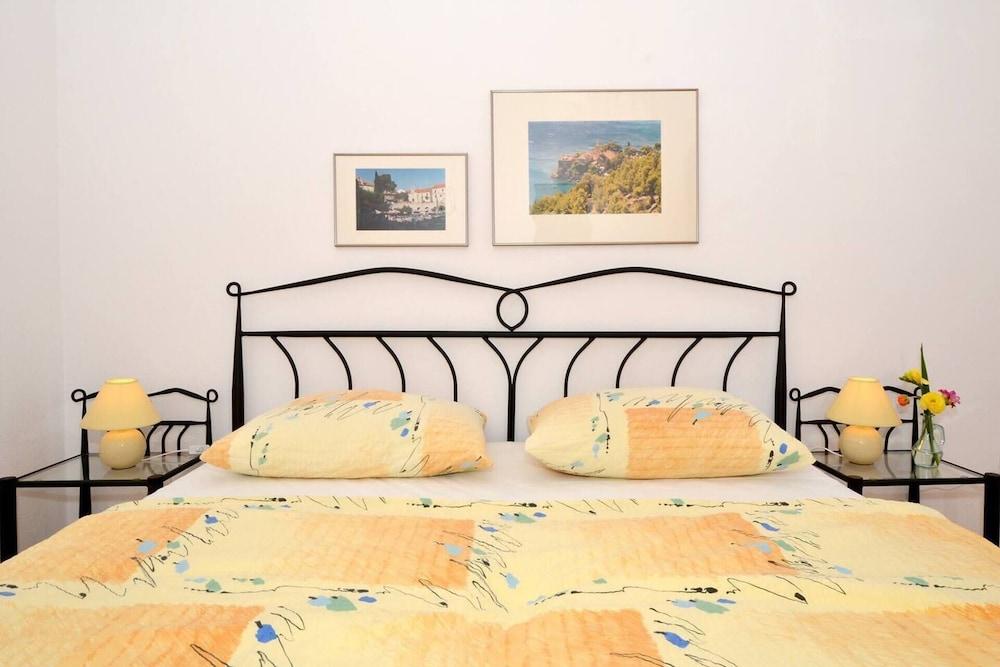 Stunning Apartment in Bol