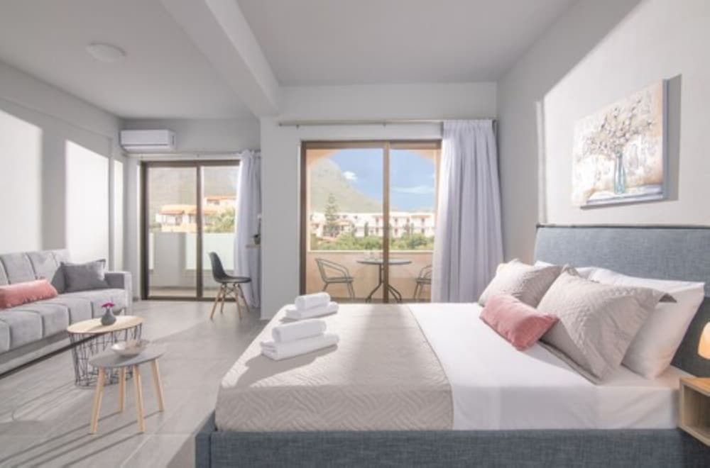 Golden Sunlight by Estia