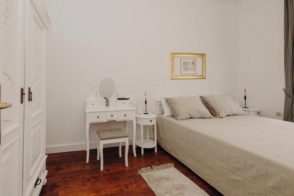 Apartments and Rooms Villa Rossella 2