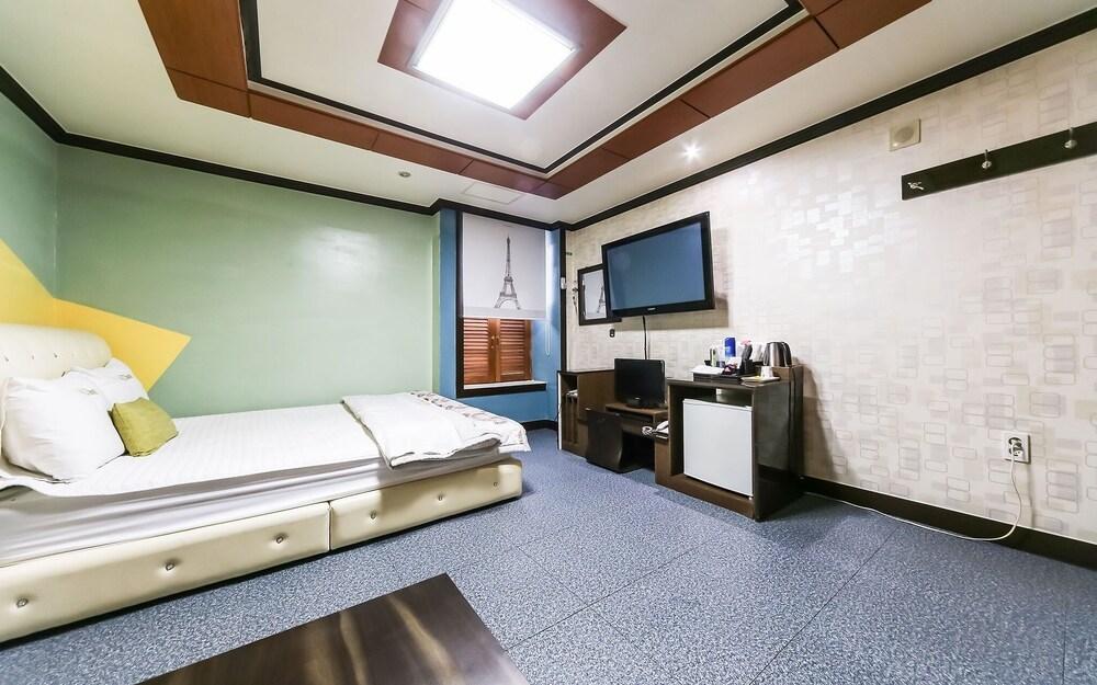 Changwon Sangnamdong JJ