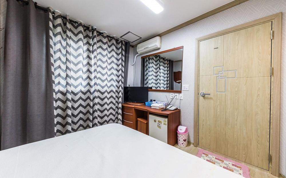 Yangyang Hajodae Donghwa Beach