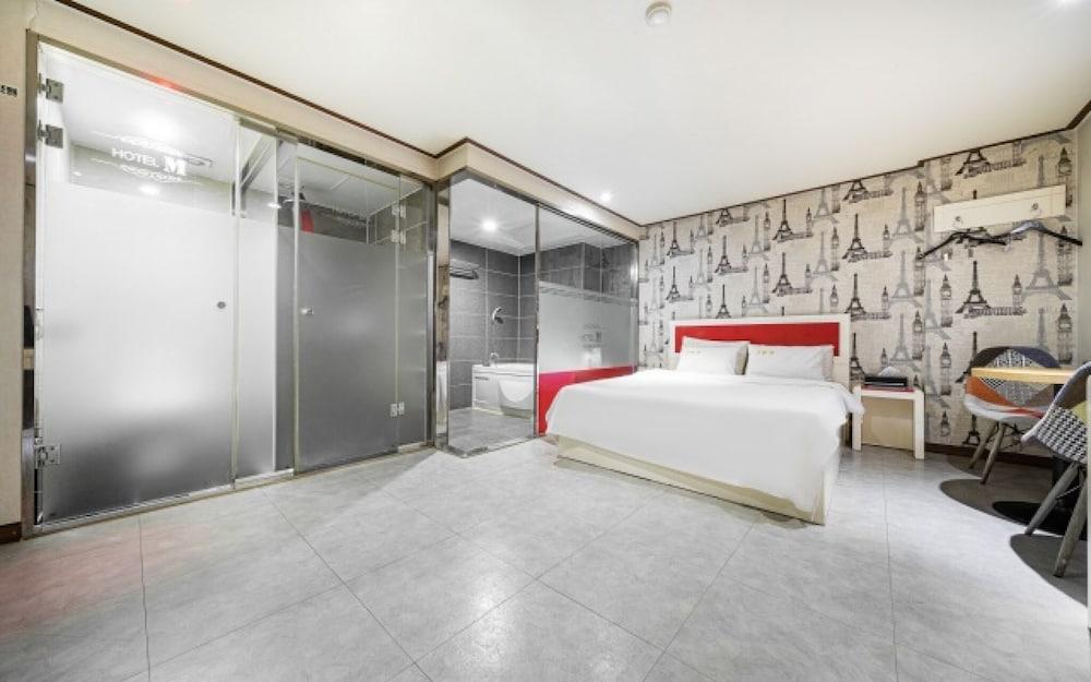 Gimpo Hotel M