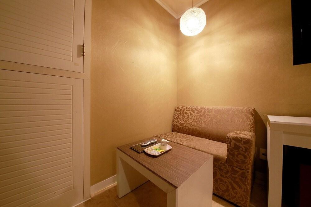 Bucheon Gstay and Praha