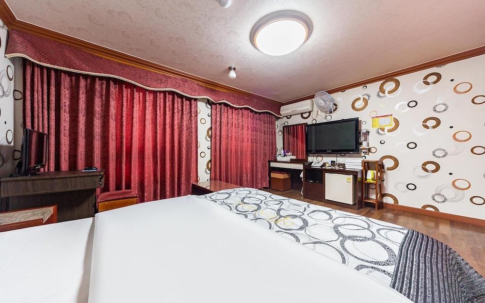 Mungyeong Jeomchon Ten