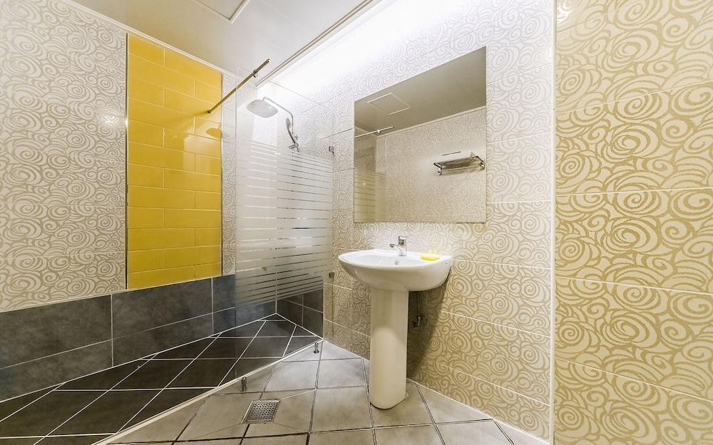 Pohang Yeongildae Hotel Lily