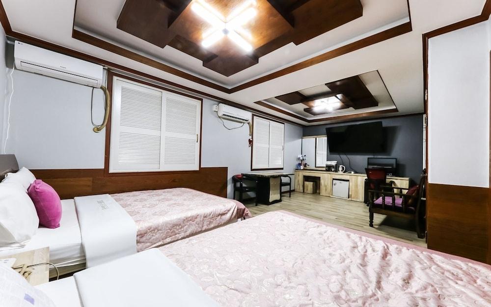 Daejeon Yongjeon Some