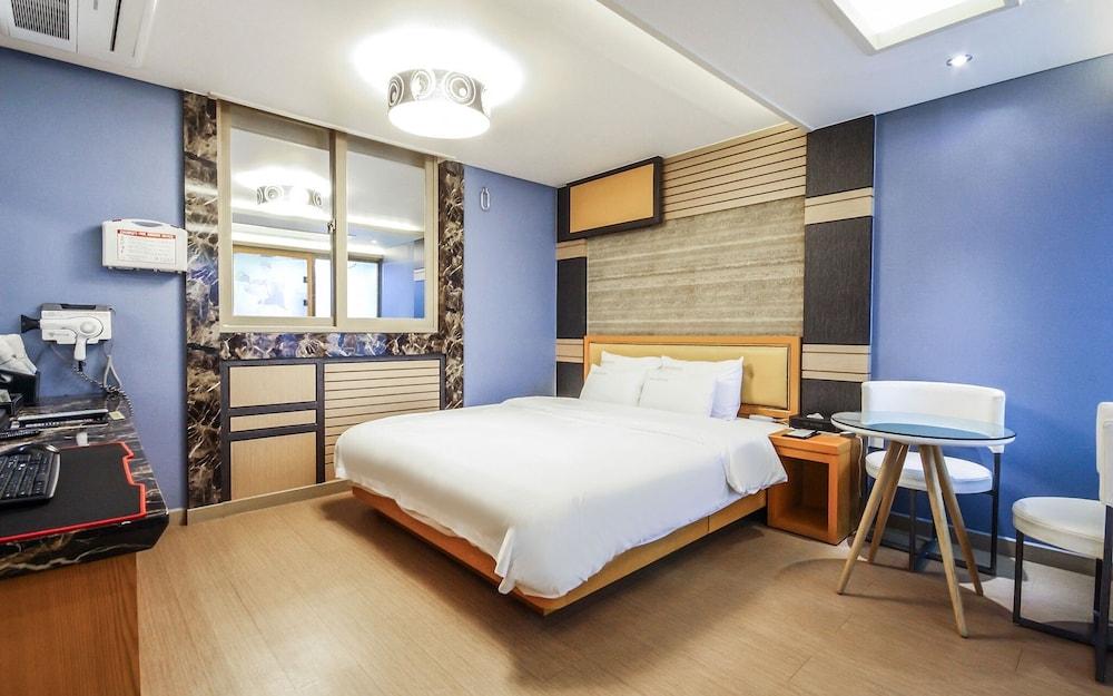 Pearl Hotel Haebeach