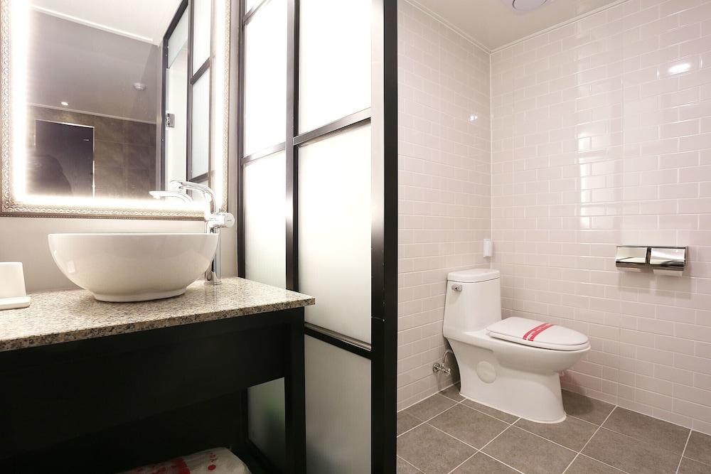 Bucheon Yaja Yeokgok Station