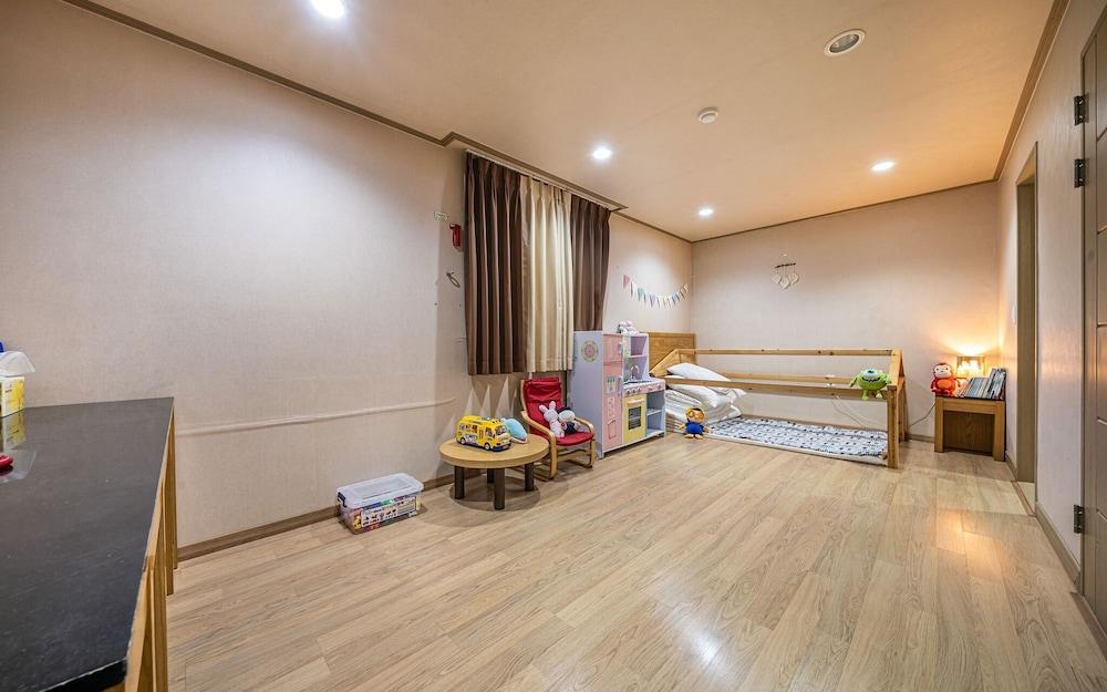 Seogwipo Beach Hotel