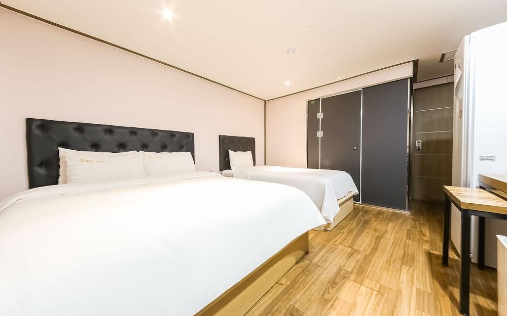 Jeonju Junghwasan-dong Q