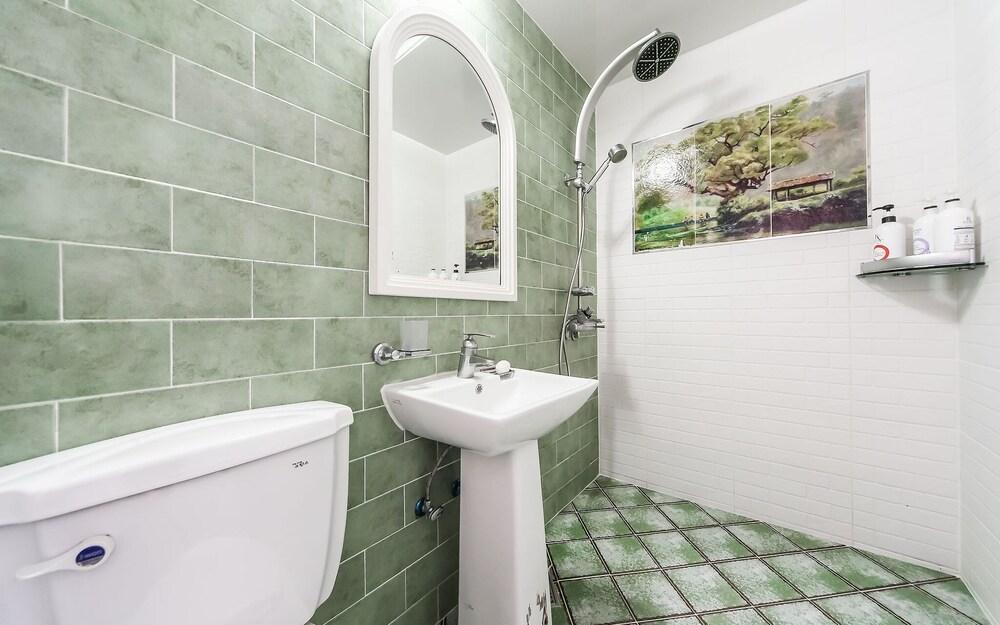 Changwon Sangnam-dong Raphael