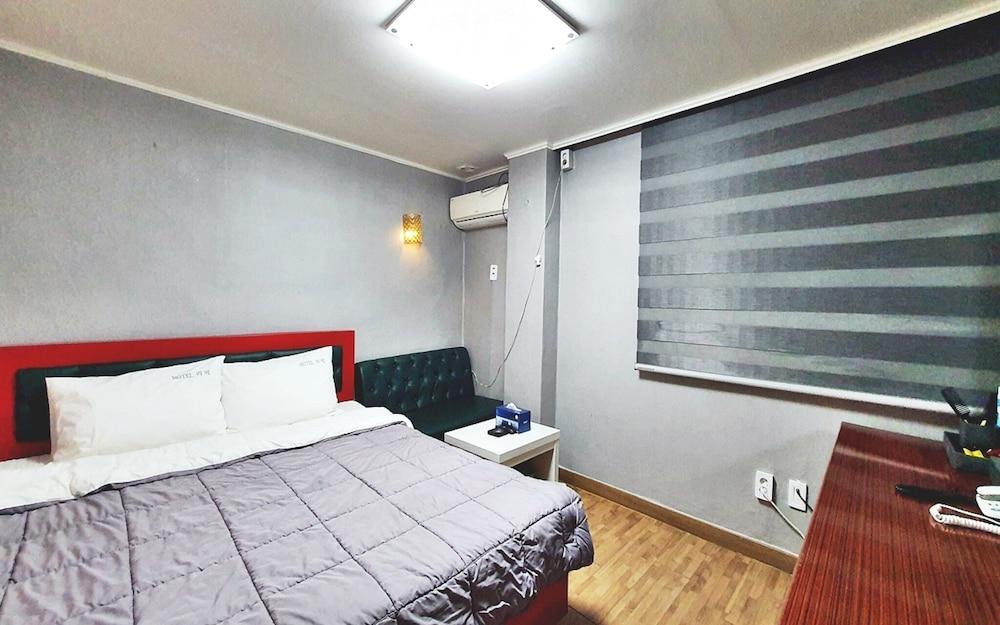 Busan Daeyeon-dong Ribe