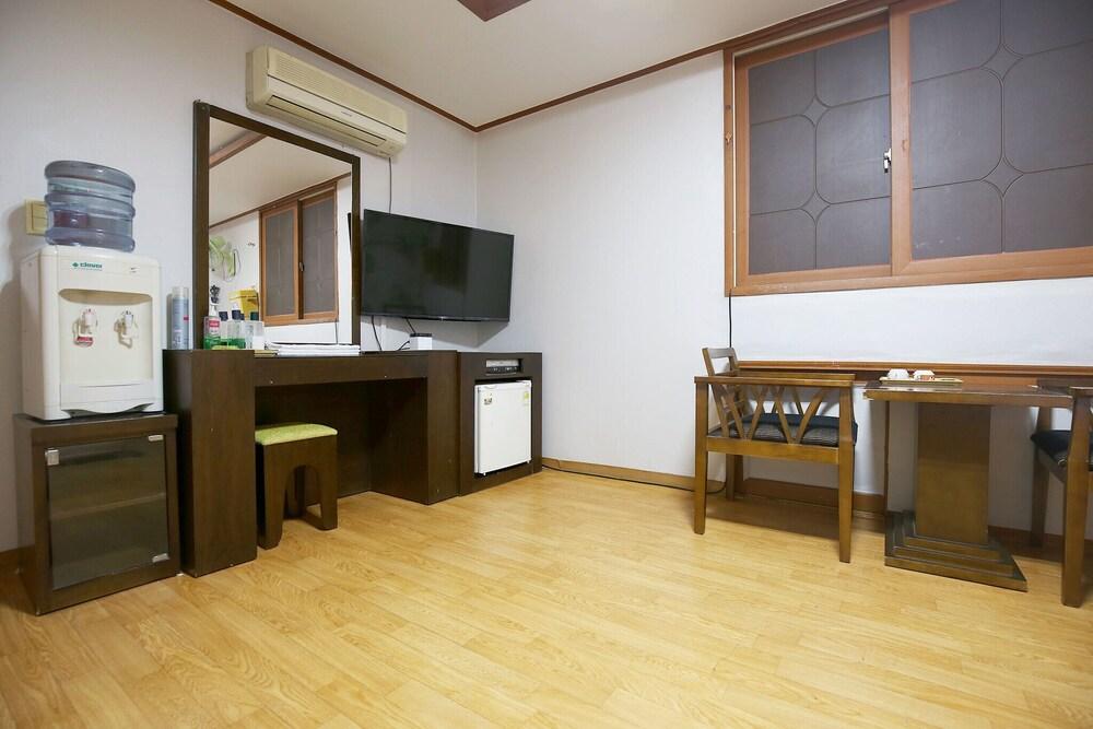 Daejeon Yucheon Co-o