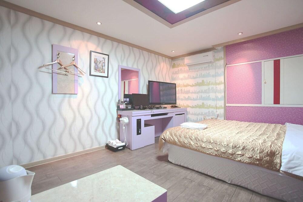 Pocheon Seokwa Motel