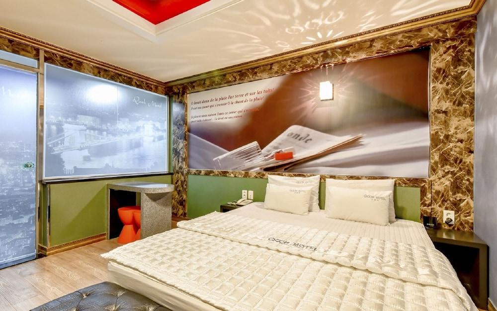 Ulsan Youngnamalps Qook Oncheon