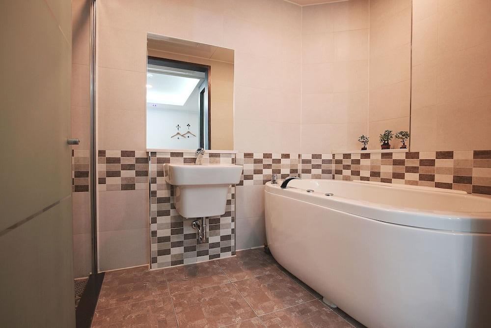 Daejeon Sannae TWO Self Check-in Motel