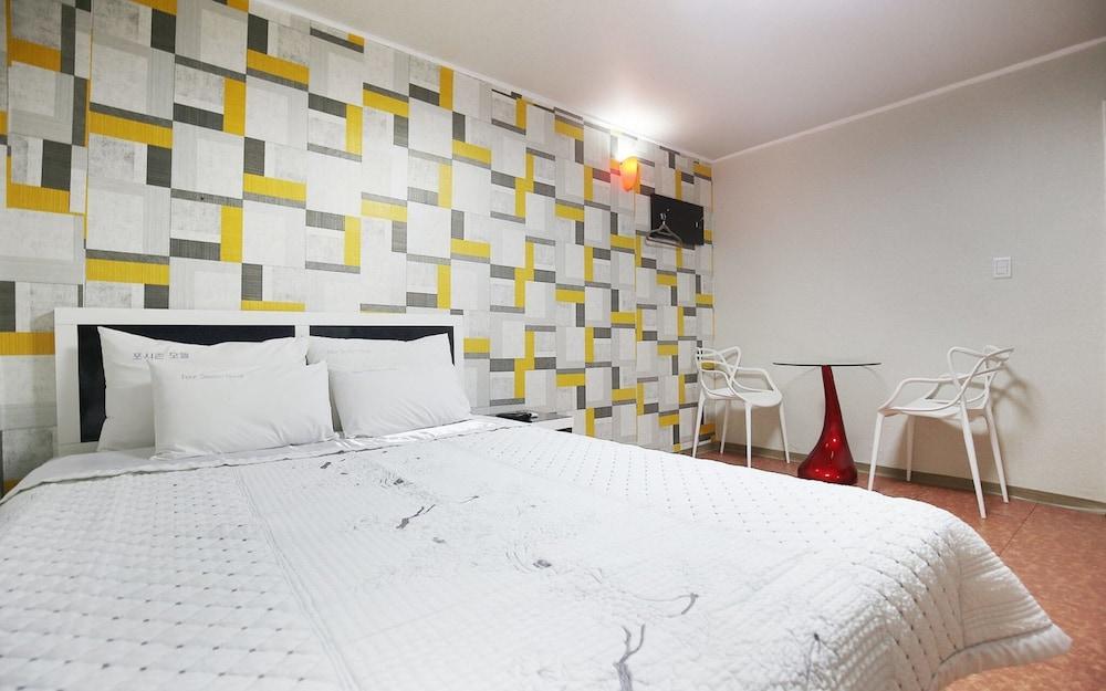 Cheongju Four Seasons