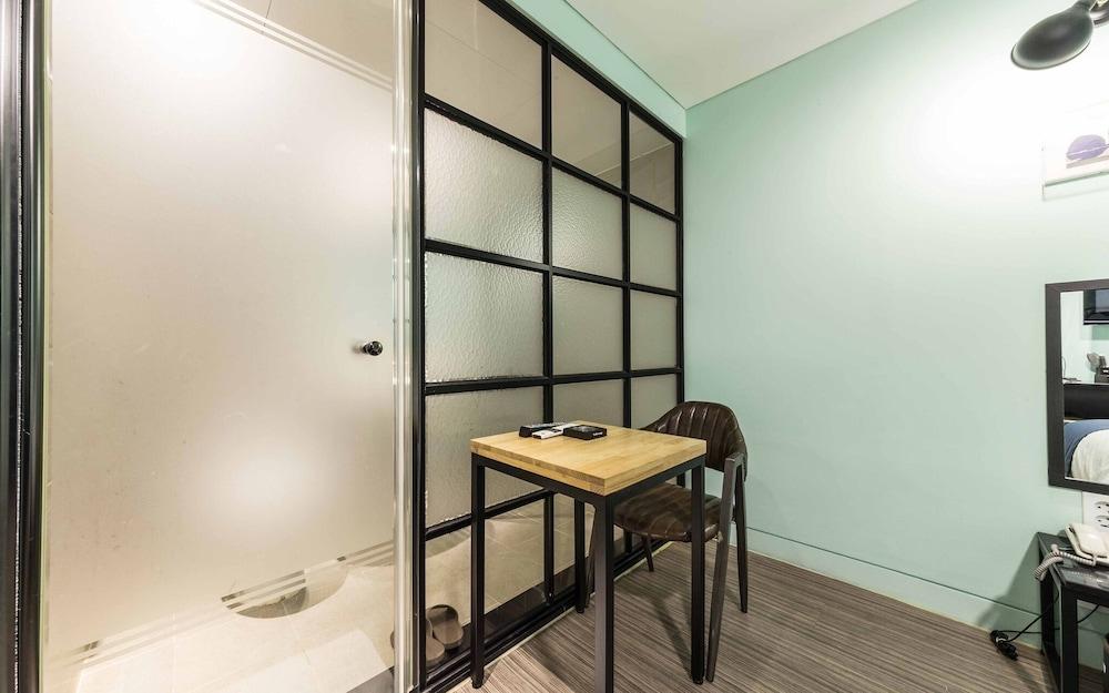 Chuncheon Hotel Lavender