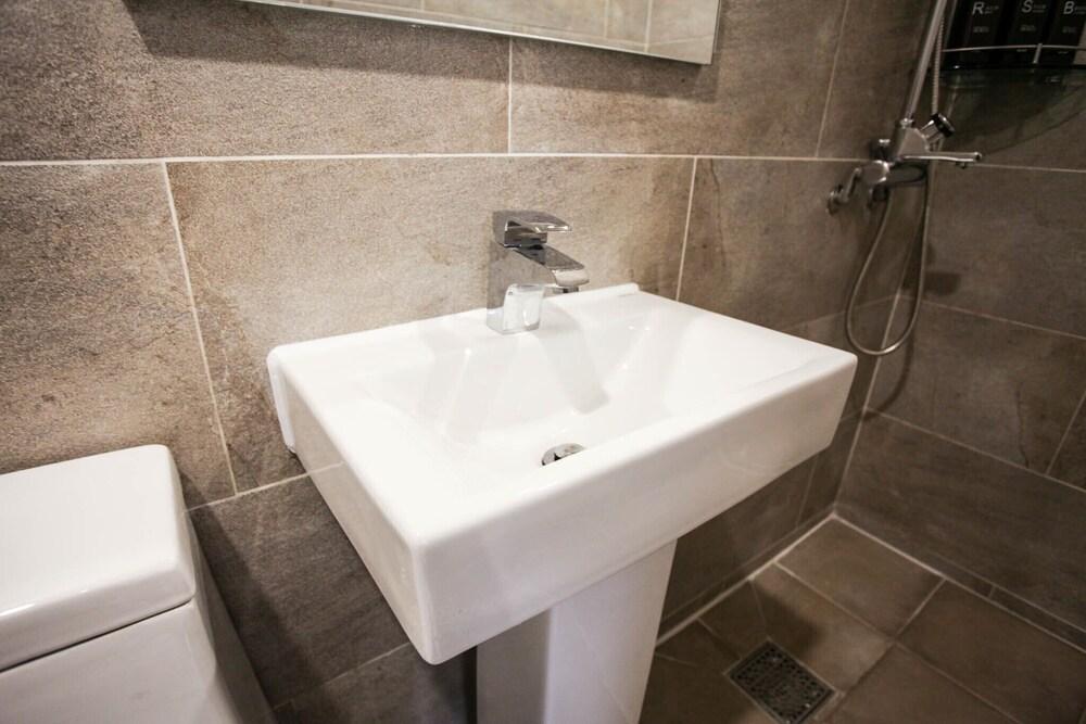 Ansan Boutique Hotel Reniel