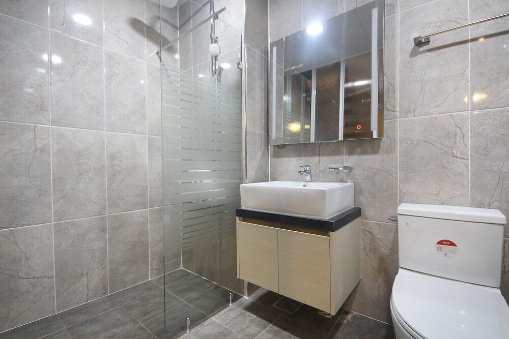 Yeosu Max Self Check-in Motel