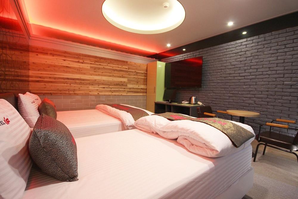 Daegu Seongseo Hotel IF