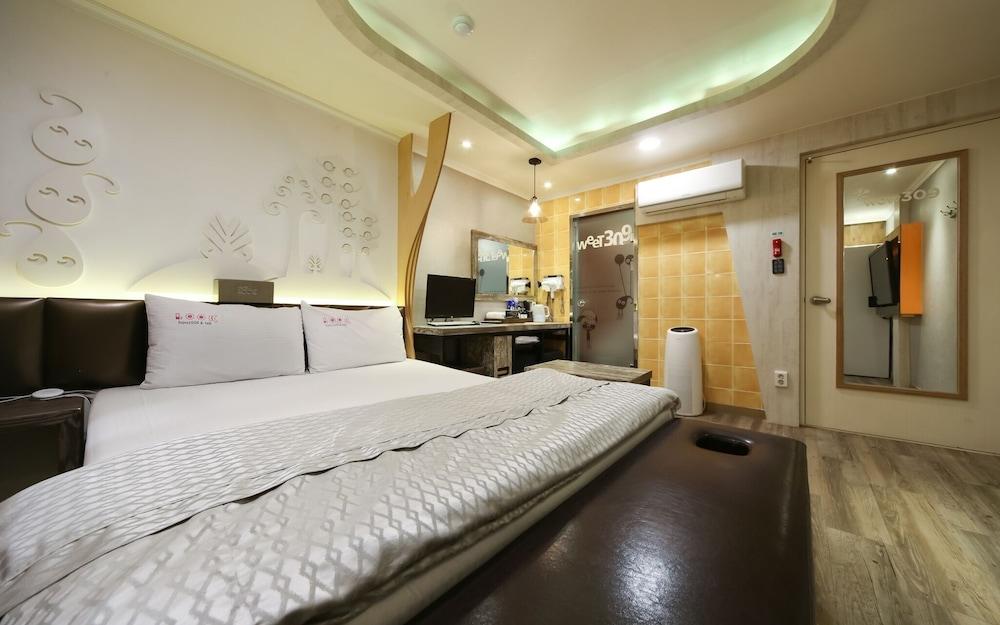 Daegu Duryu Hotel Look