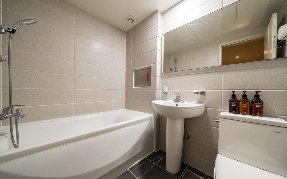 Busan Deokcheon Coco