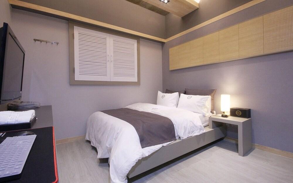 Daegu Bonridong Lovely Hotel