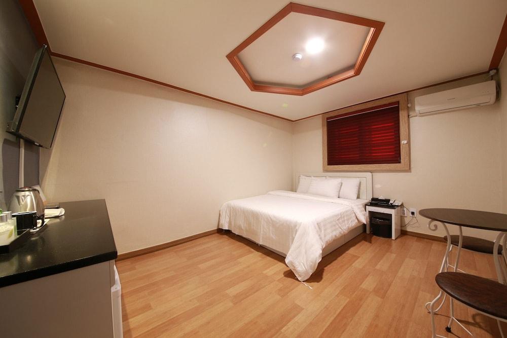 Paju Sicily Self Check-in Motel