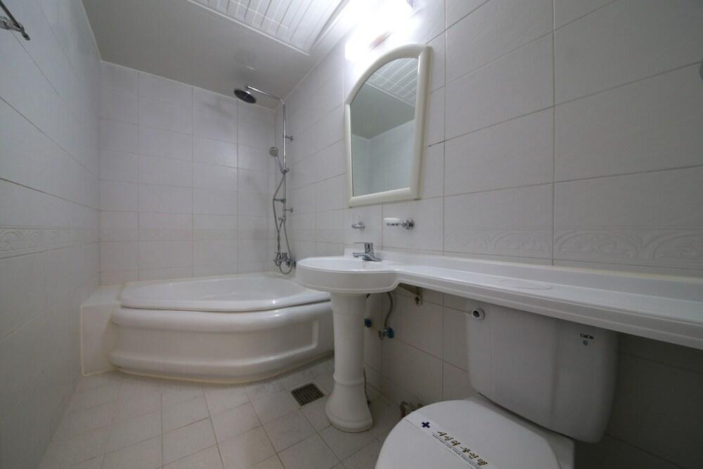 Paju Sicily Self Check-in Motel