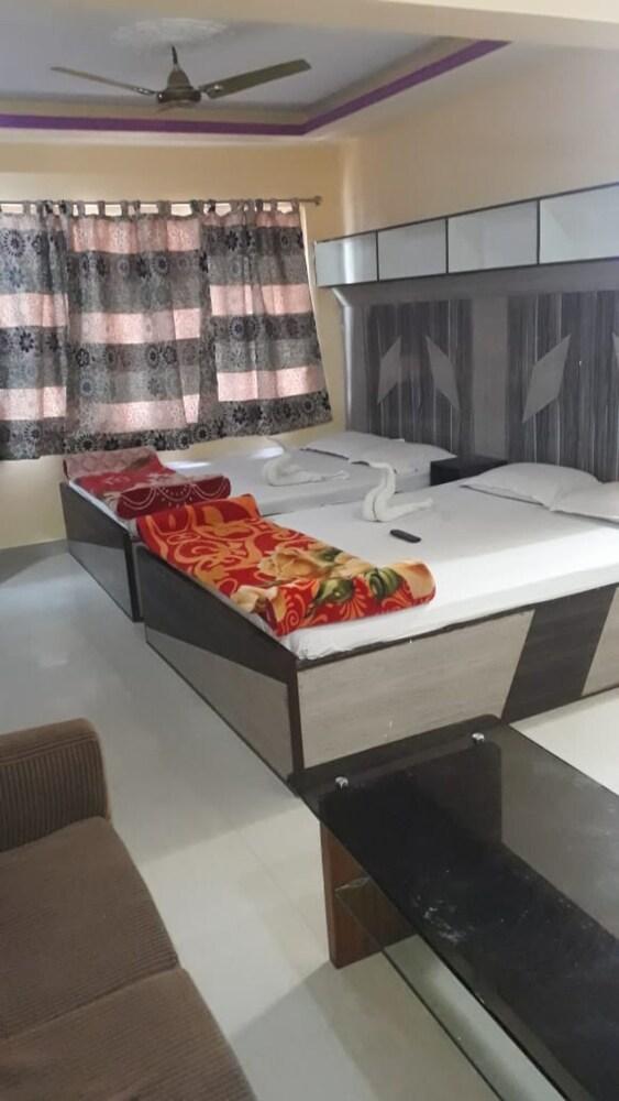 Goroomgo Barsha Resort Digha