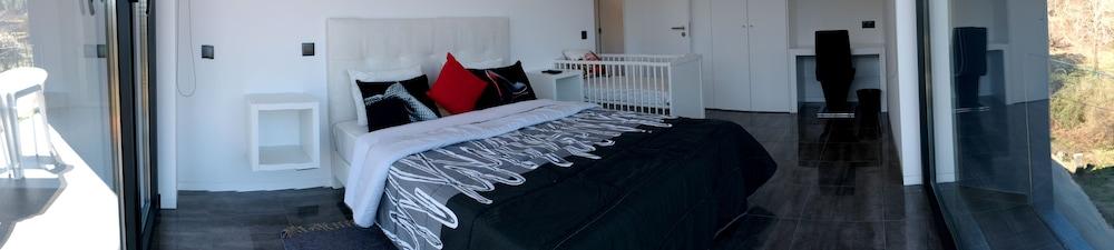 Lovely Design 4-bed Villa in Canedo de Basto