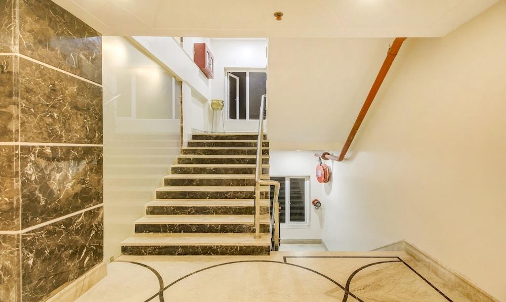 Treebo Premium Tahoora International